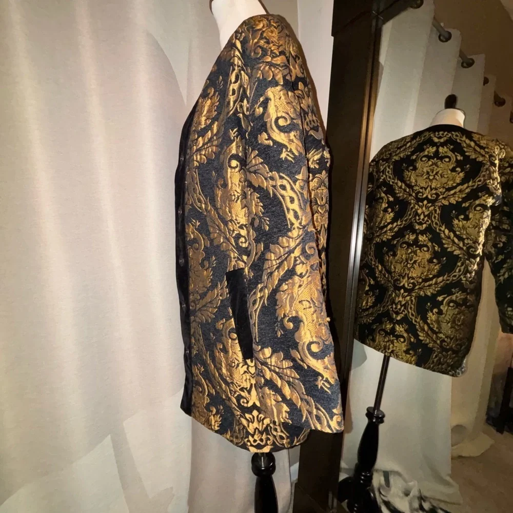 ✨ Baroque Brocade Velvet Trim Statement Jacket 🖤💛 - Picture 5 of 8